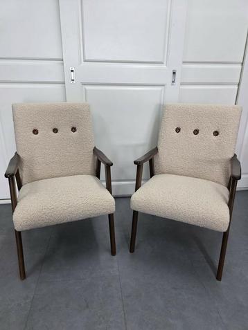 2 vintage Fauteuil's teddy gestoffeerd  beschikbaar voor biedingen