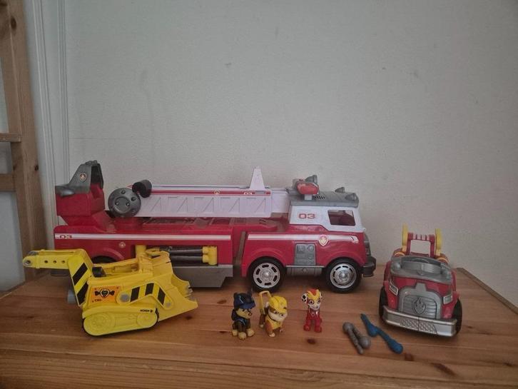 Paw patrol verzameling, ultimate rescue brandweerwagen, Kinderen en Baby's, Speelgoed | Speelgoedvoertuigen, Gebruikt, Ophalen