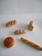 poppenhuis verschillende broden, Verzamelen, Poppenhuizen en Toebehoren, Ophalen of Verzenden, Zo goed als nieuw, Decoratie