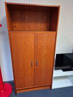 Nette kast, Ophalen, Met deur(en), Zo goed als nieuw, Minder dan 150 cm