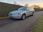 Volvo V70 2.5 T AWD AUT 2005 Grijs summum youngtimer, Auto's, Volvo, Automaat, 1800 kg, Zwart, 1598 kg