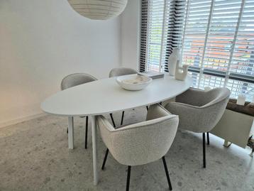 Ovaal ovale eettafel met steen beton ciré Westwing VT Wonen beschikbaar voor biedingen