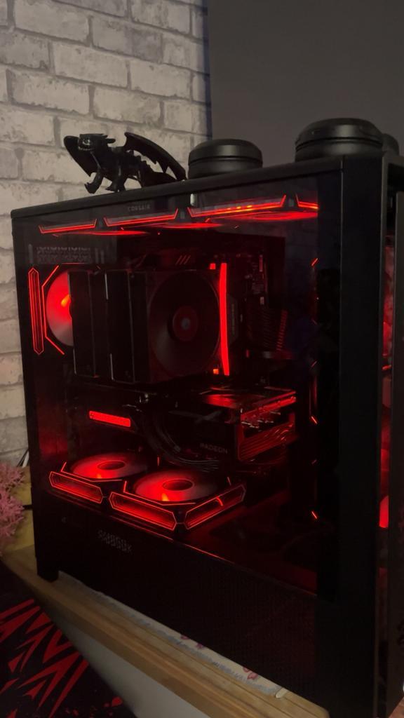 Krachtige gaming pc te koop, Computers en Software, Desktop Pc's, Zo goed als nieuw, 4 Ghz of meer, SSD, Met monitor, Gaming, Ophalen of Verzenden