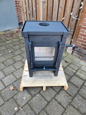 Jacobus 6 Houtkachel - Perfect voor de winter! beschikbaar voor biedingen