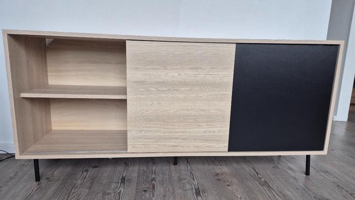 TV meubel / dressoir, Huis en Inrichting, Kasten | Dressoirs, Gebruikt, 150 tot 200 cm, 25 tot 50 cm, Met deur(en), Met plank(en)