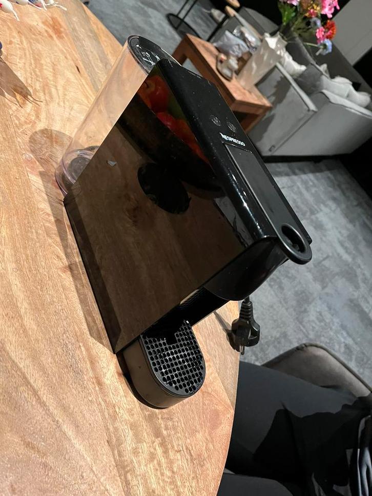 Nespresso koffiezetapparaat, Witgoed en Apparatuur, Koffiemachine-accessoires, Zo goed als nieuw, Ophalen of Verzenden