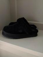 Ugg Pantoffels Maat 40 W Disquette, Kleding | Dames, Schoenen, UGG, Zwart, Ophalen of Verzenden, Zo goed als nieuw