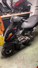 Zip 2000 frame project met sp vork geldige snor plaat, Fietsen en Brommers, Scooters | Piaggio, Ophalen, Zo goed als nieuw, Zip