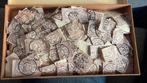 Doos vol oude Nederlandse postzegels - 2,5 cent, Antiek en Kunst, Ophalen