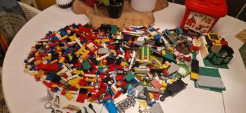 Lego partij.  beschikbaar voor biedingen