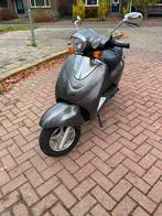 Scooter - Zo goed als nieuw, weinig km! Gratis helm en slot, Ophalen, Zo goed als nieuw, Elektrisch, Overige modellen