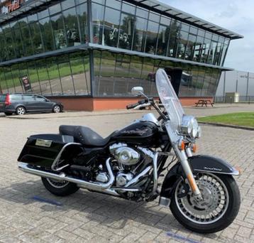 Harley-Davidson FLHRC ROADKING ROAD KING FLHR (bj 2013) beschikbaar voor biedingen