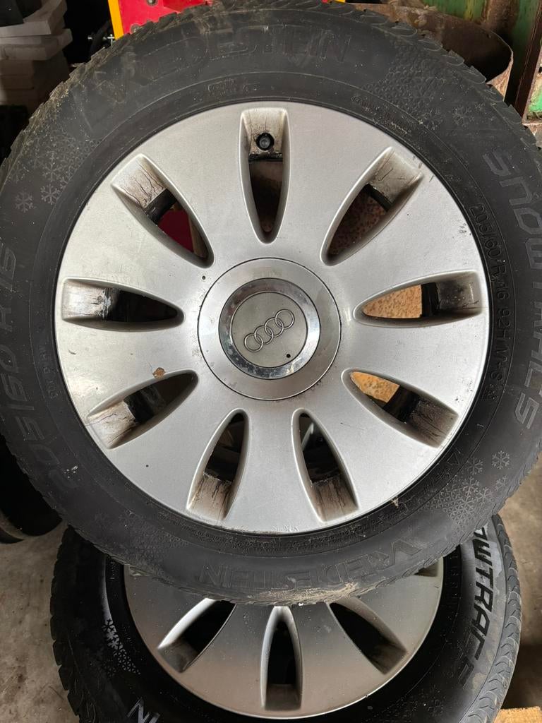 205/60R16 winterbanden 5x112 en wieldoppen, Auto diversen, Wieldoppen, Gebruikt, Ophalen