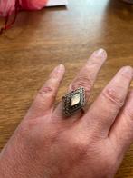 Art Deco Zilveren Ring met Parelmoer & Markasiet, Sieraden, Tassen en Uiterlijk, Ringen, 18 tot 19, Gebruikt, Ophalen of Verzenden
