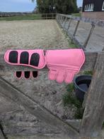 Roze beenbeschermers, Ophalen of Verzenden