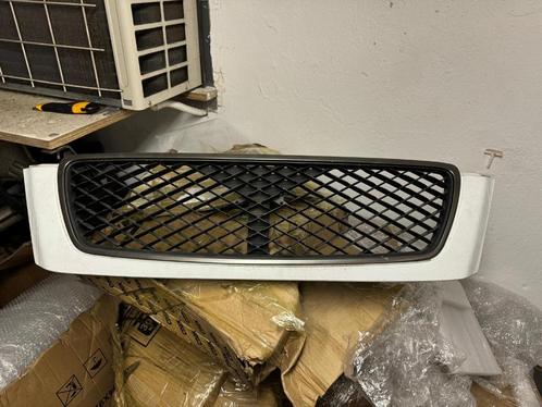 Subaru Forester SF grill, Auto-onderdelen, Carrosserie en Plaatwerk, Subaru, Voor, Gebruikt, Ophalen of Verzenden