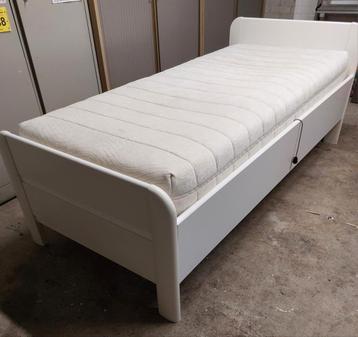  1-persoonsbed (90x200) met spiraalbodem en auping matras beschikbaar voor biedingen