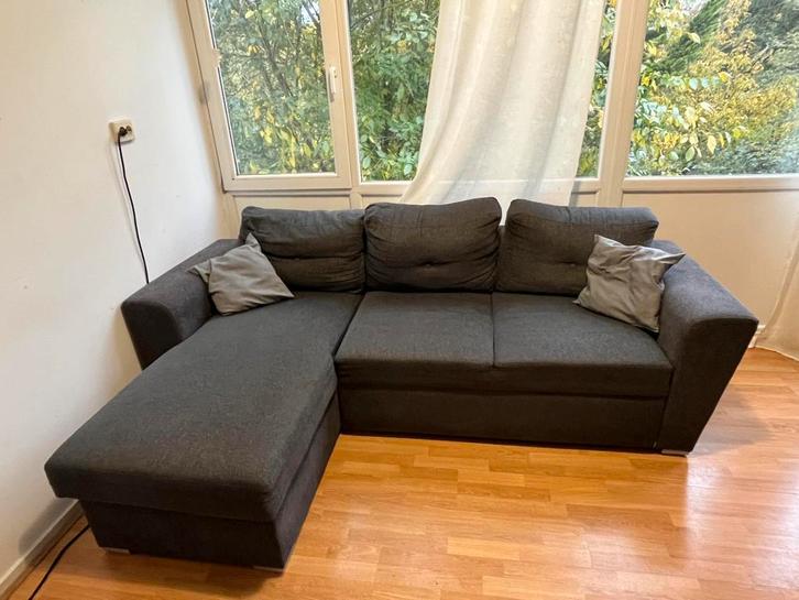 Slaapbank chaise longue, Huis en Inrichting, Banken | Complete zithoeken, Zo goed als nieuw, Hout, Overige materialen, Ophalen