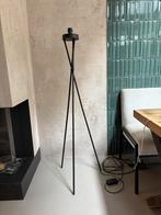 Santa & Cole Tripode G5 vloerlamp alleen de lampenvoet, Ophalen, Zo goed als nieuw, Minder dan 100 cm