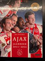 Ajax Jaarboek 2011/2012 + DVD, Ophalen of Verzenden, Zo goed als nieuw, Balsport