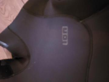 Wetsuit ion maat M beschikbaar voor biedingen