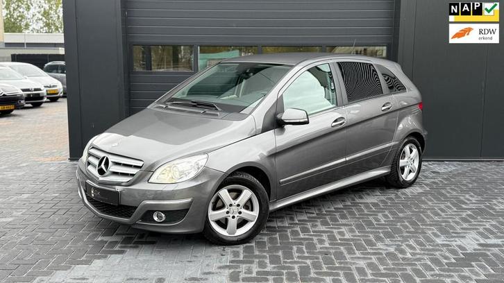 Mercedes-Benz B-klasse 200 Automaat|Airco|Trekhaak, Auto's, Mercedes-Benz, Bedrijf, Te koop, B-Klasse, ABS, Airbags, Airconditioning