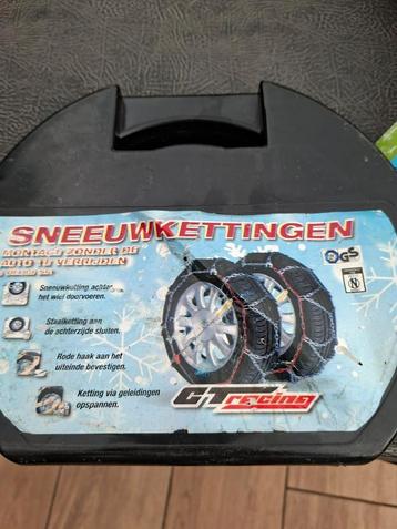 Sneeuwkettingen  beschikbaar voor biedingen