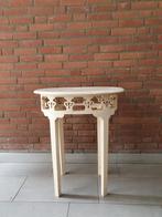 Houten side table wit geschilderd. 75 cm hoog +  64 x 48 cm, Ophalen, 25 tot 50 cm, Rechthoekig, 50 tot 100 cm