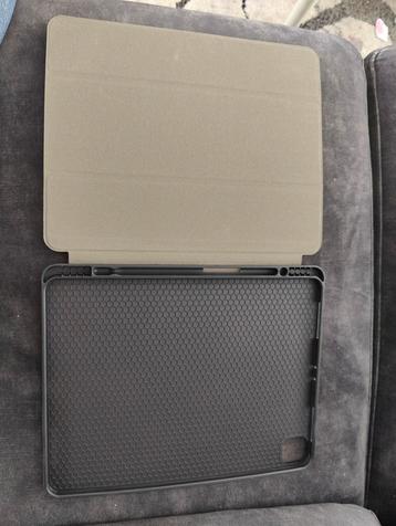 Dux Ducis Domo Apple iPad Pro 12.9
Book case beschikbaar voor biedingen