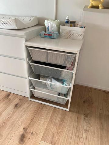 Ikea Jonaxel opbergrek met lades beschikbaar voor biedingen