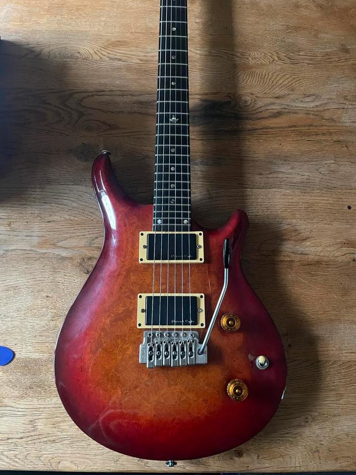 Patrick Eggle Berlin Anniversary 1993, Muziek en Instrumenten, Snaarinstrumenten | Gitaren | Elektrisch, Zo goed als nieuw, Solid body