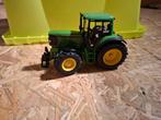 John Deere, Hobby en Vrije tijd, Modelauto's | 1:32, Ophalen of Verzenden, Zo goed als nieuw, Tractor of Landbouw, SIKU