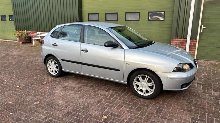 Seat Ibiza 1.4 16V - 2004 Nieuwe APK 11-2026, Auto's, Seat, Particulier, Ibiza, ABS, Airbags, Airconditioning, Centrale vergrendeling