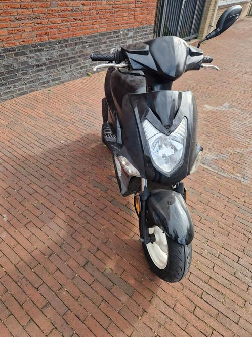 kymco bromfiets scooter bouwjaar 2020, Fietsen en Brommers, Scooters | Kymco, Zo goed als nieuw, Ophalen of Verzenden