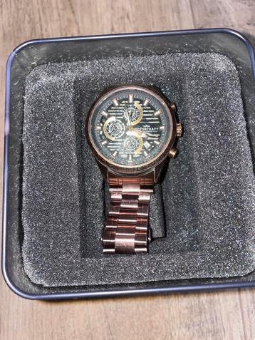 Rotorcraft horloge beschikbaar voor biedingen