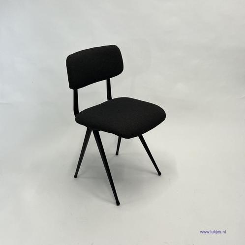 RESULT en REVOLT stoel, eetstoel, ontwerp FRISO KRAMER, Huis en Inrichting, Fauteuils, Zo goed als nieuw, Stof, Ophalen