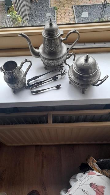 Marokkaanse thee set( berrad,cheval) beschikbaar voor biedingen