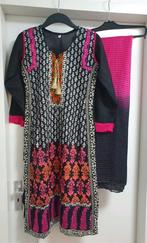 Maat S roze zwart geborduurde indiase kameez broek 3 delige, Kleding | Dames, Gelegenheidskleding, Overige typen, Zwart, Nieuw