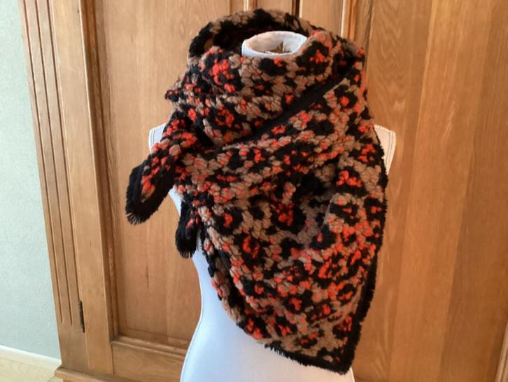 POM Amsterdam Luipaard Sjaal, Kleding | Dames, Mutsen, Sjaals en Handschoenen, Zo goed als nieuw, Sjaal, Ophalen of Verzenden