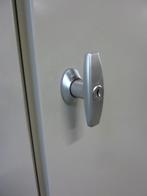 Gispen kantoorkast / garagekast / draaideurkast Vintage kast, Huis en Inrichting, Kasten | Roldeurkasten en Archiefkasten, Gebruikt