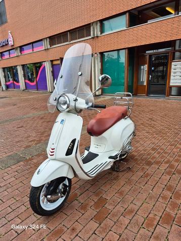 Vespa  beschikbaar voor biedingen