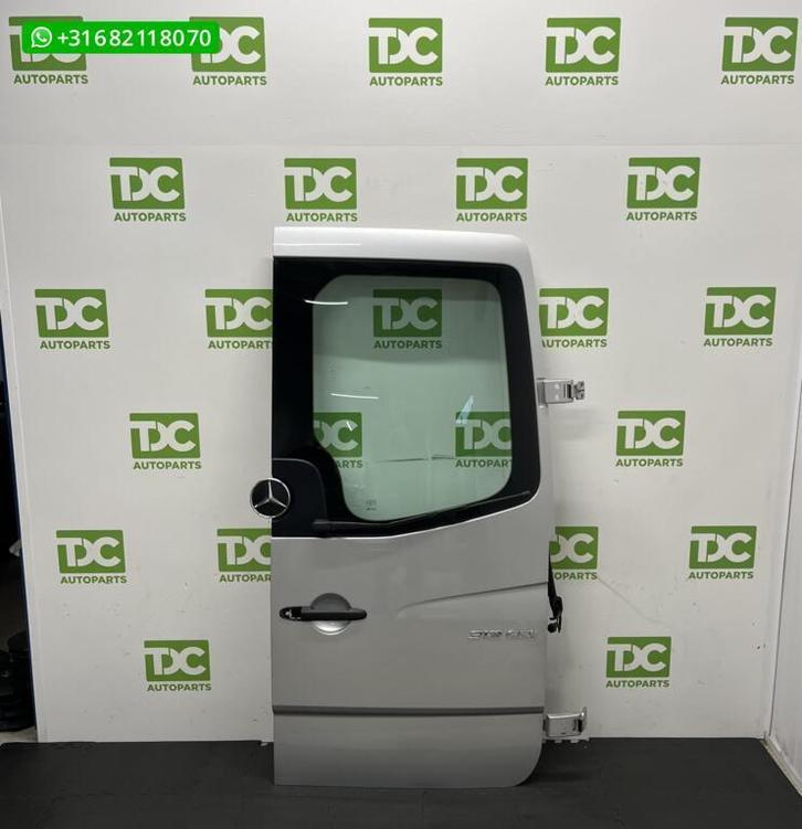Mercedes Sprinter W906 ('06-'18) Achterdeur rechts met ruit, Auto-onderdelen, Carrosserie en Plaatwerk, Deur, Mercedes-Benz, Achter