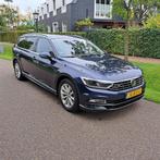Volkswagen Passat Variant 1.6 TDI 120pk Business Edition R, Euro 6, 4 cilinders, Blauw, Alcantara