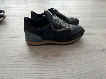 Luxe Merksneakers: Dior, Gucci, Valentino, Hermès, Loro Pian beschikbaar voor biedingen