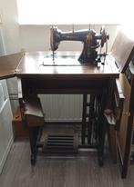 Antieke Phoenix trapnaaimachine, Ophalen