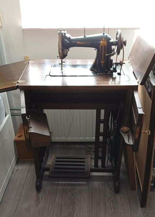 Antieke Phoenix trapnaaimachine, Antiek en Kunst, Antiek | Naaimachines, Ophalen