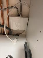 Kleine doorstroomverwarmer voor handwasbak, Doe-het-zelf en Verbouw, Geisers en Boilers, Minder dan 20 liter, Boiler, Ophalen of Verzenden