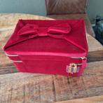 Rode make up doos beauty case met Strik ESTEE LAUDER, Sieraden, Tassen en Uiterlijk, Beautycases, Ophalen of Verzenden, Nieuw