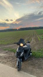 Zip 50cc 4T, Fietsen en Brommers, Scooters | Piaggio, Ophalen, Maximaal 45 km/u, Zip, Zo goed als nieuw