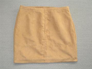 "Suede" rok maat 38. beschikbaar voor biedingen